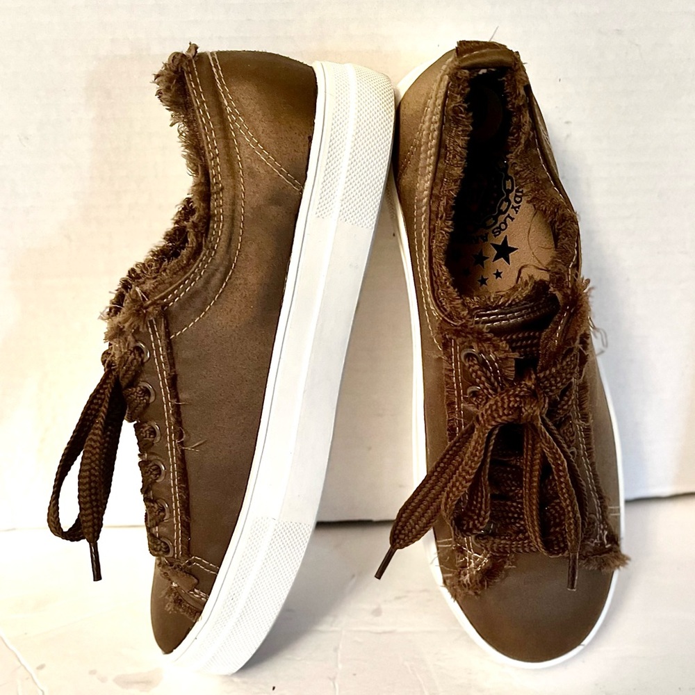 Women’s Rock And Candy Lace Up Shoes Sneakers Size 9
